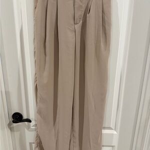 Women’s Tan Pants